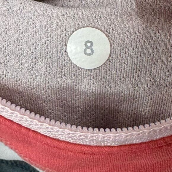 Lululemon Groovy Run 4-way Stretch Shorts - Picture 5 of 5